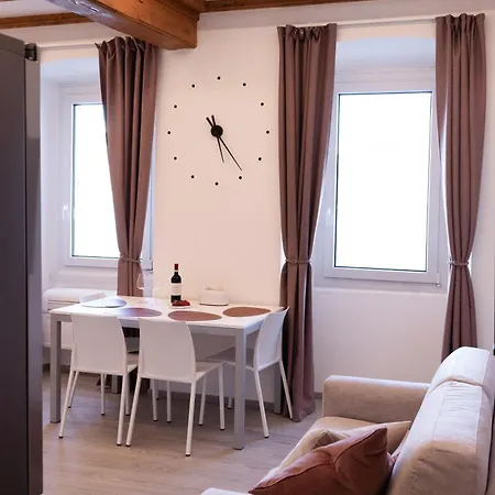 Belvedere 237a Lakeview Luxury Apartamento