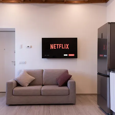 Belvedere 237a Lakeview Luxury דירה *