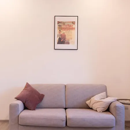 Belvedere 237a Lakeview Luxury * גיפה