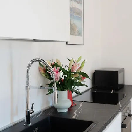 Belvedere 237a Lakeview Luxury גיפה