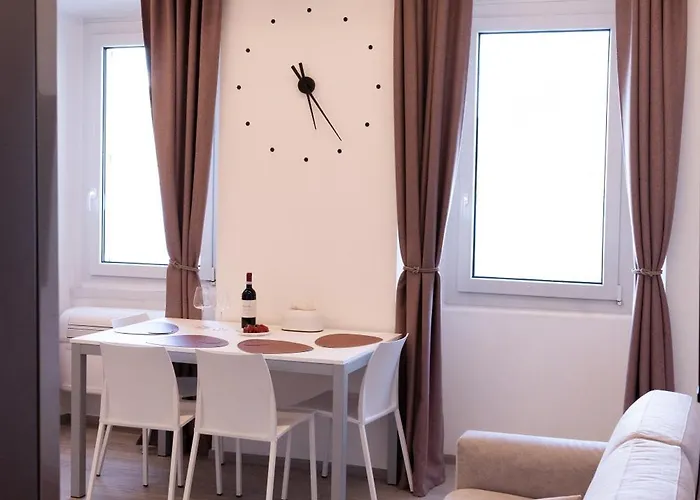 Belvedere 237a Lakeview Luxury Daire